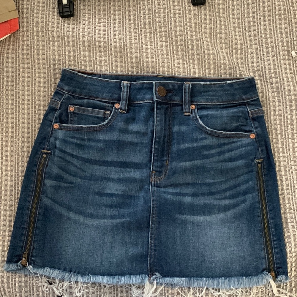 American eagle high rise mini skirt size 8